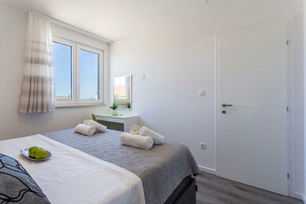 Apartments Villa 19 Podstrana Pokoj fotografie